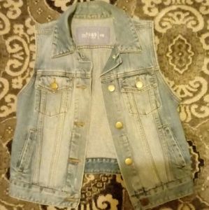 Denim GAP vest